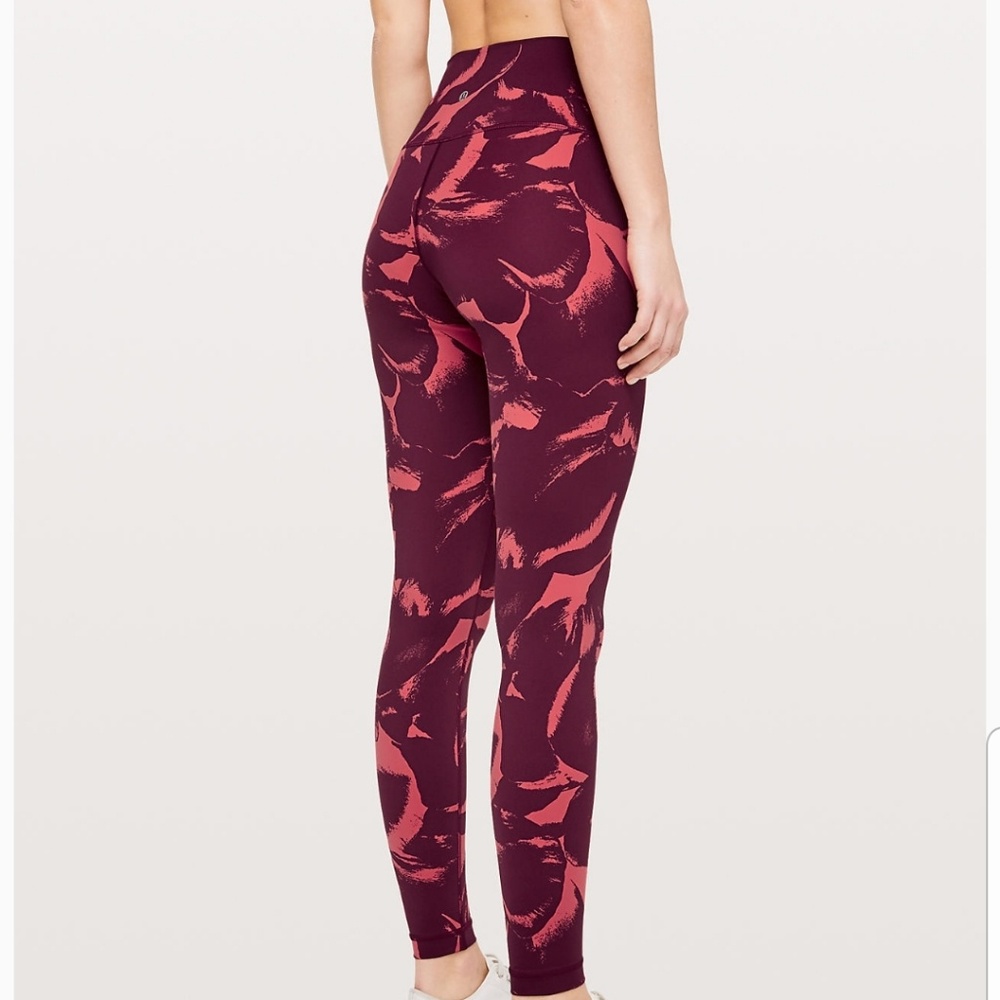 SALE Lululemon Hi rise size 8